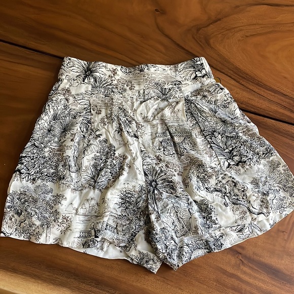 H&M high waist print short size 2/Xs - Picture 1 of 3